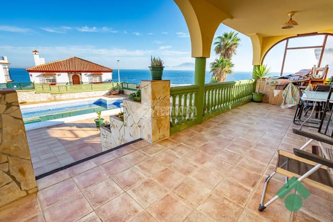 Terrace of Houses for sale in Algeciras  with Heating and Swimming Pool
