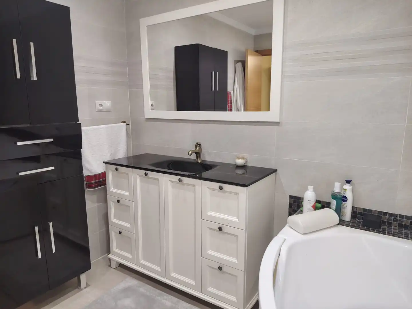 Baño de Casa o chalet en venta en Castro-Urdiales con Jardín privado, Terraza y Trastero
