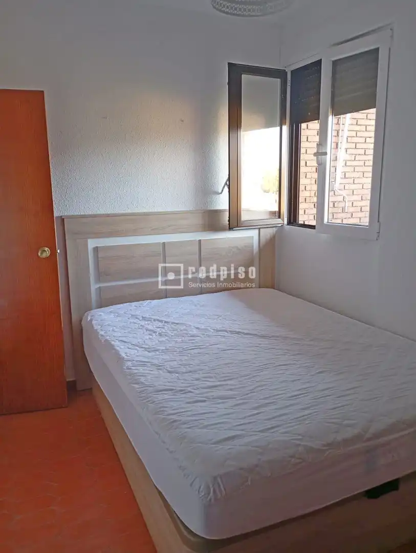 Bedroom of Flat for sale in Cadalso de los Vidrios  with Private garden, Terrace and Swimming Pool