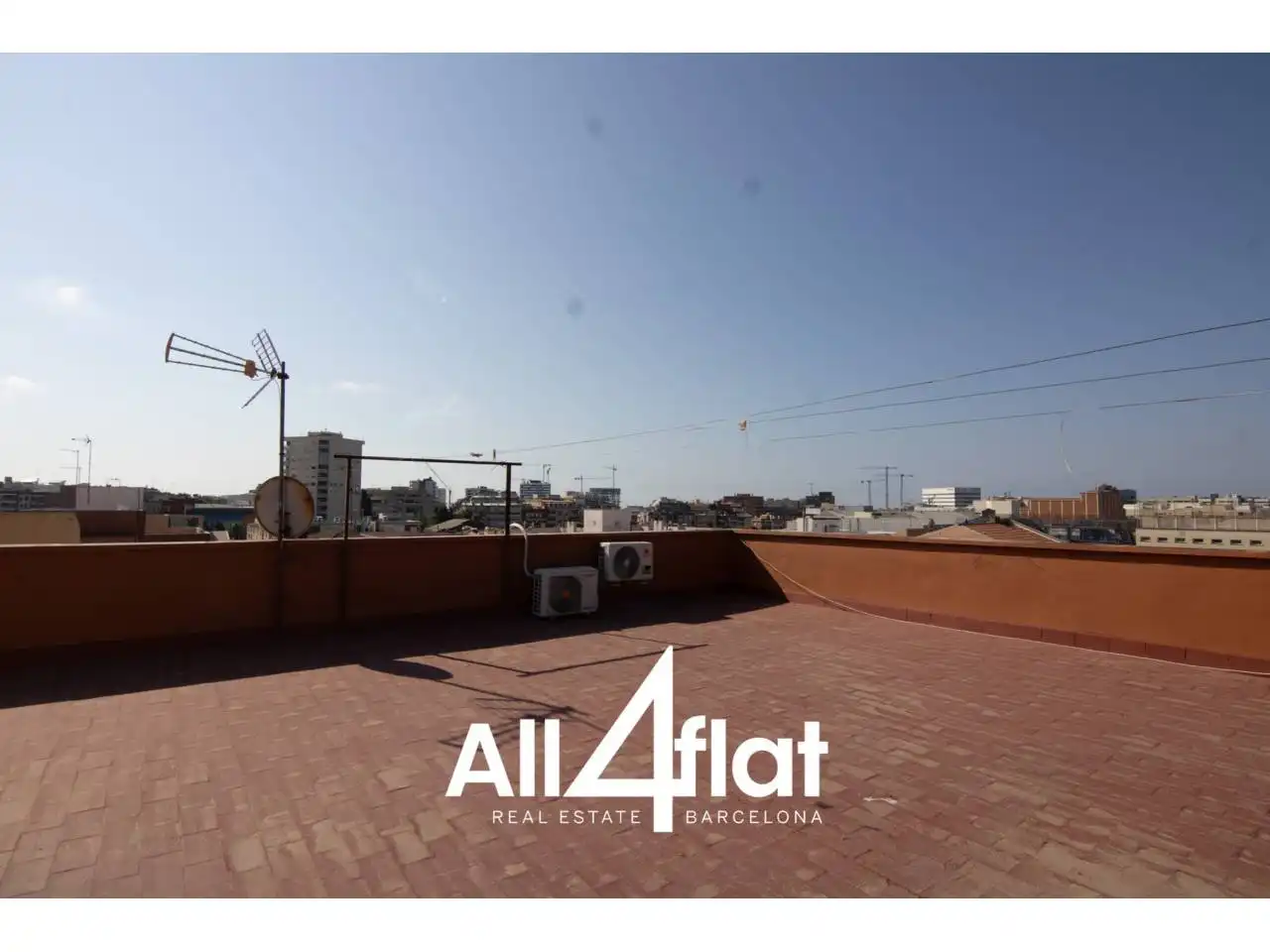 Terrace of Flat for rent in Esplugues de Llobregat  with Air Conditioner, Heating and Parquet flooring