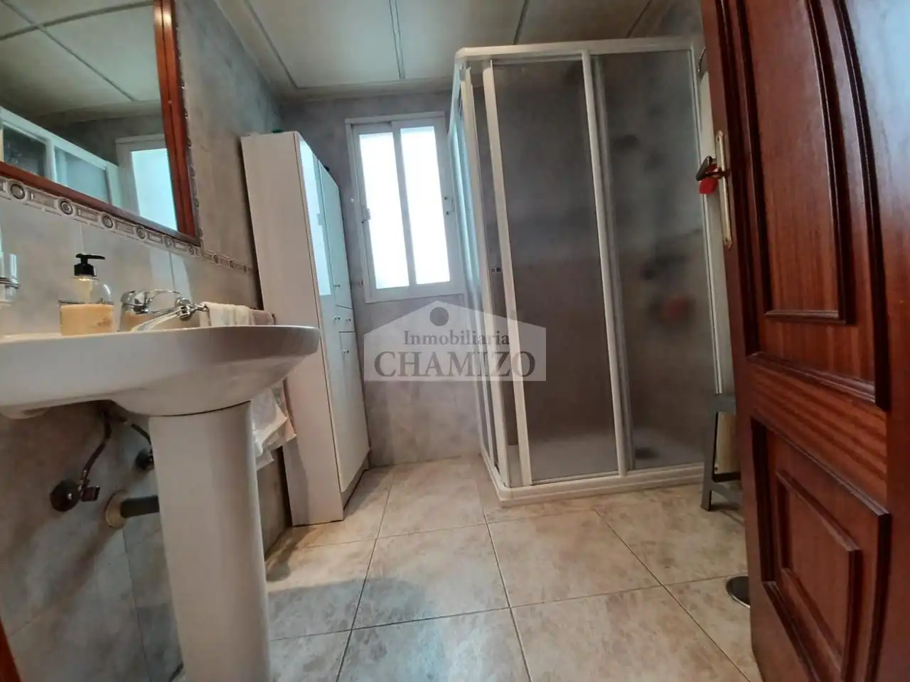 Bany de Pis en venda en Villanueva de la Serena amb Aire condicionat i Moblat