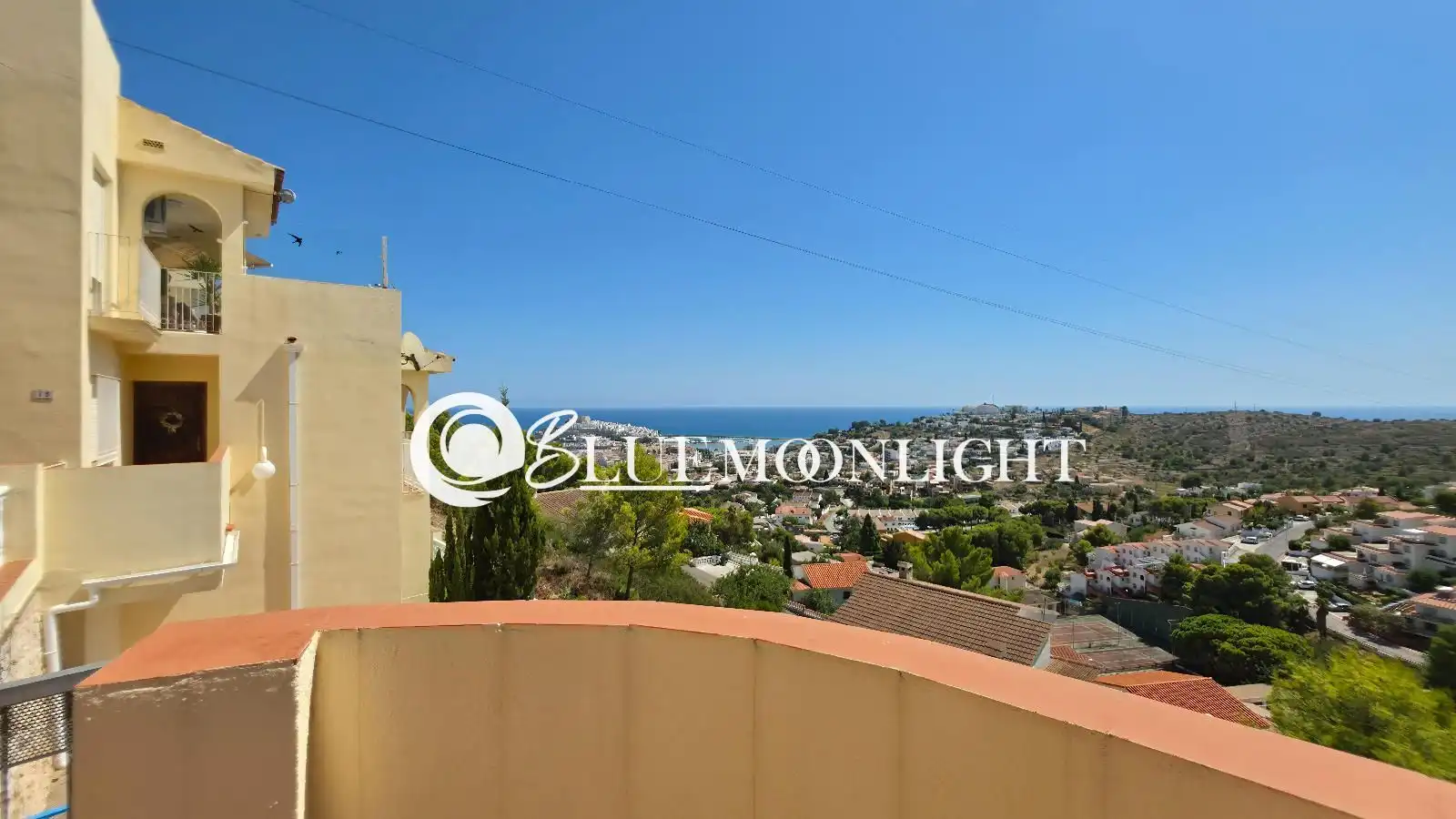 Vista exterior de Dúplex en venta en Peñíscola / Peníscola con Aire acondicionado, Calefacción y Jardín privado