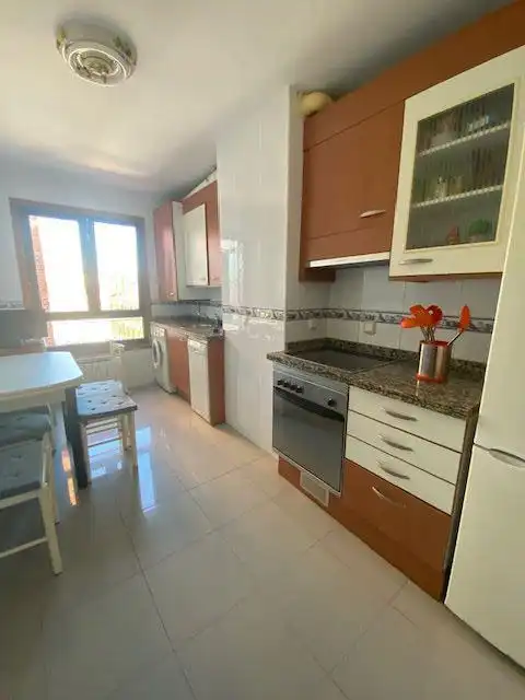 Piso en venta en HUCA - La Cadellada