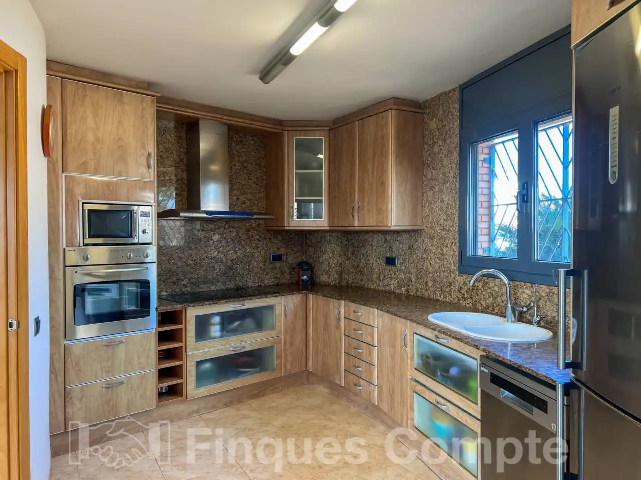 Houses for sale in Calle Montblanc, Roda de Berà