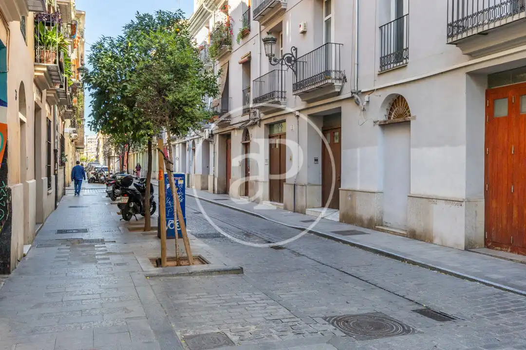 Exterior view of Flat for rent in Valencia  with Air Conditioner, Heating and Furnished