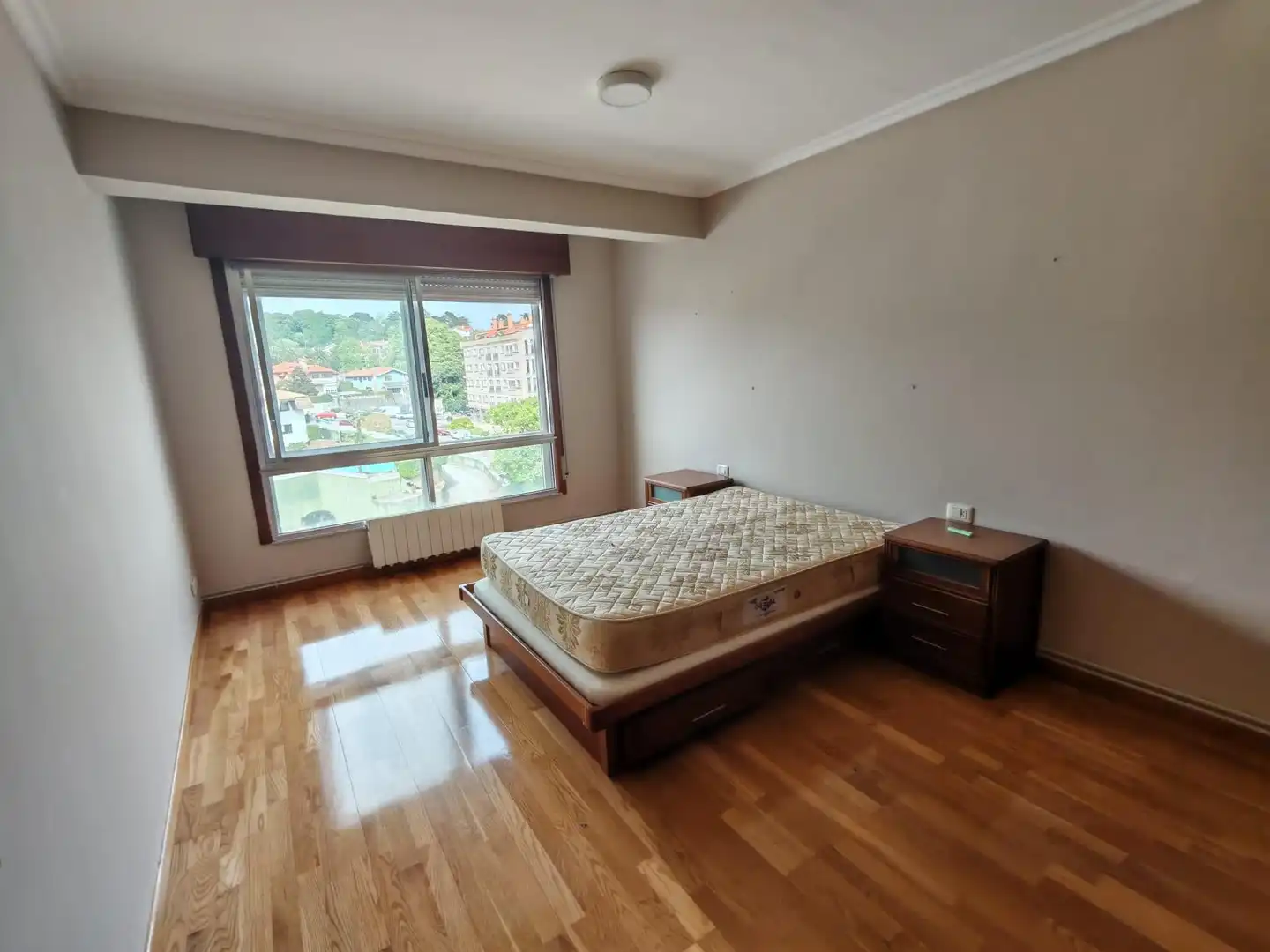 Piso de alquiler en O Castro