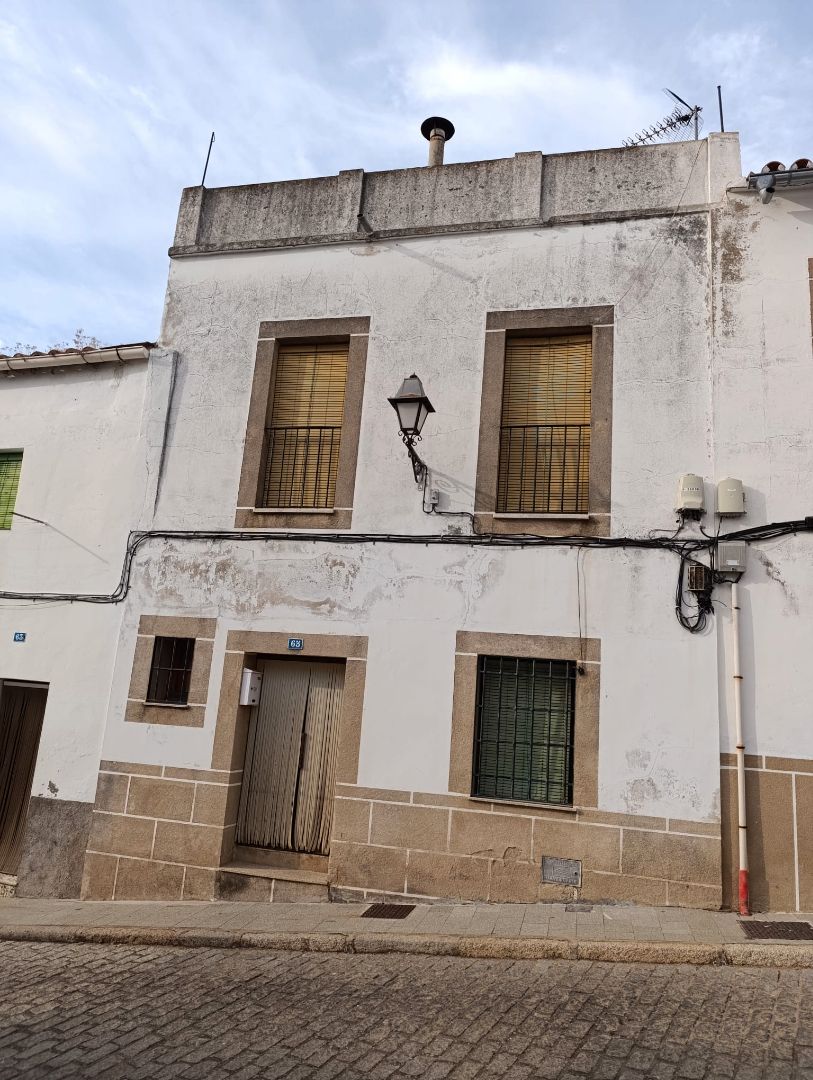 Exterior view of House or chalet for sale in Alcántara  with Furnished