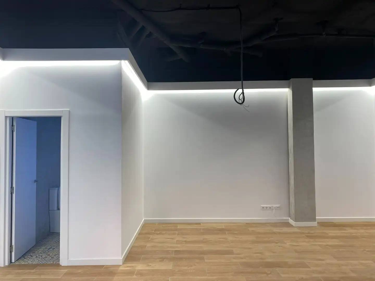 Local commercial à vendre à Eixample Sud – Migdia, imagen 6