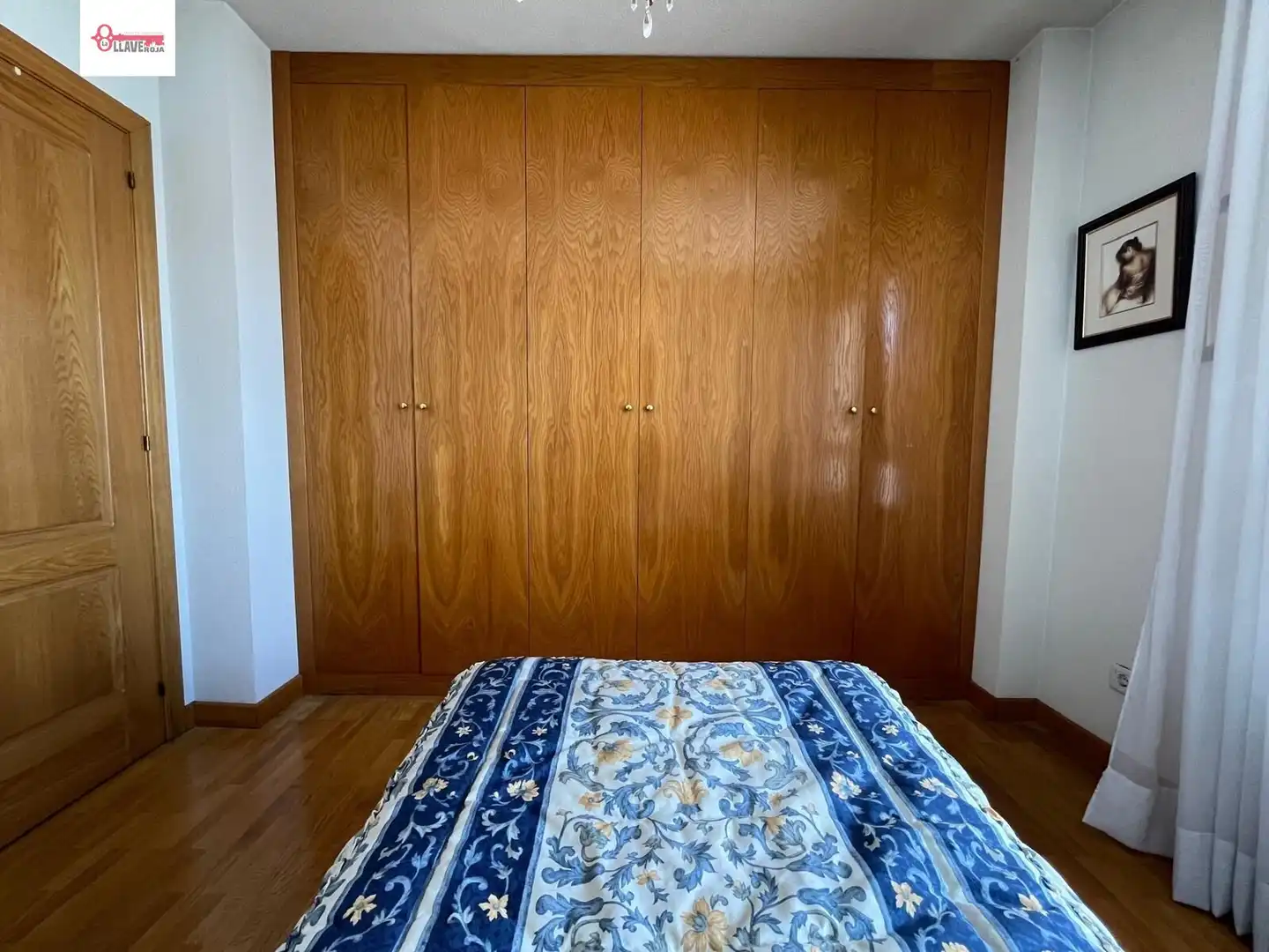 Habitación de Ático en venta en Burgos con Calefacción, Parquet y Terraza