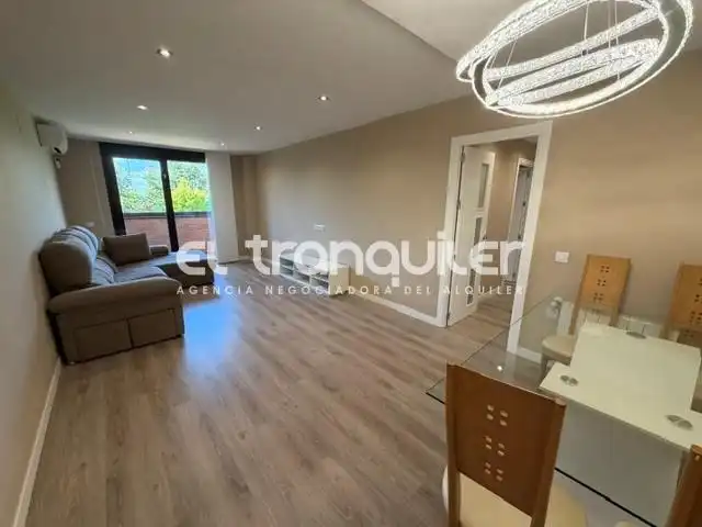 Piso de alquiler en Calle Fernando VII, San José - Buenos Aires