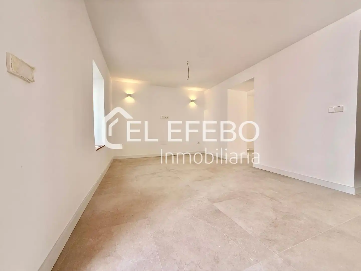 Vista exterior de Casa o chalet en venta en Antequera con Parquet, Terraza y Balcón