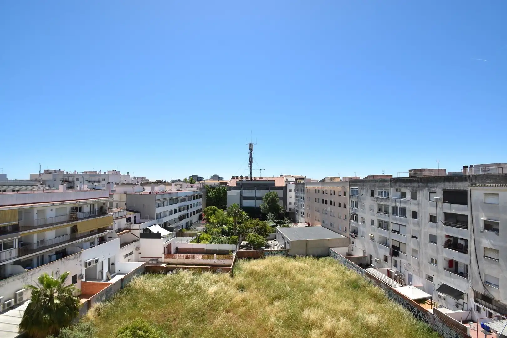 Exterior view of Flat for sale in Vilanova i la Geltrú  with Heating, Terrace and Balcony