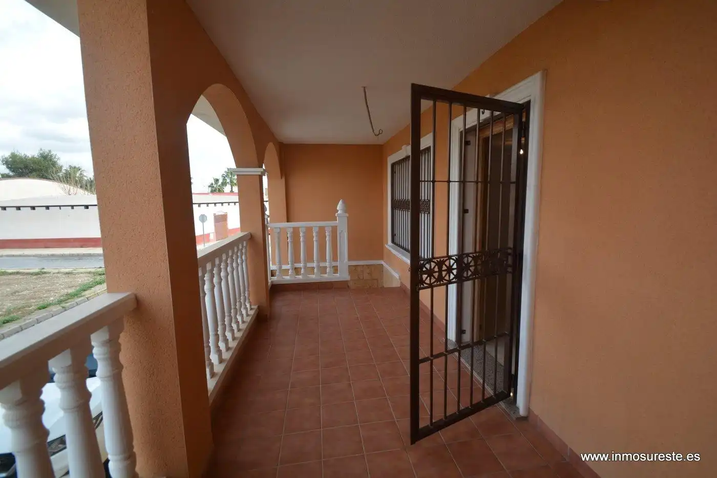 Adosado con terraza en venta en Benferri, imagen 3