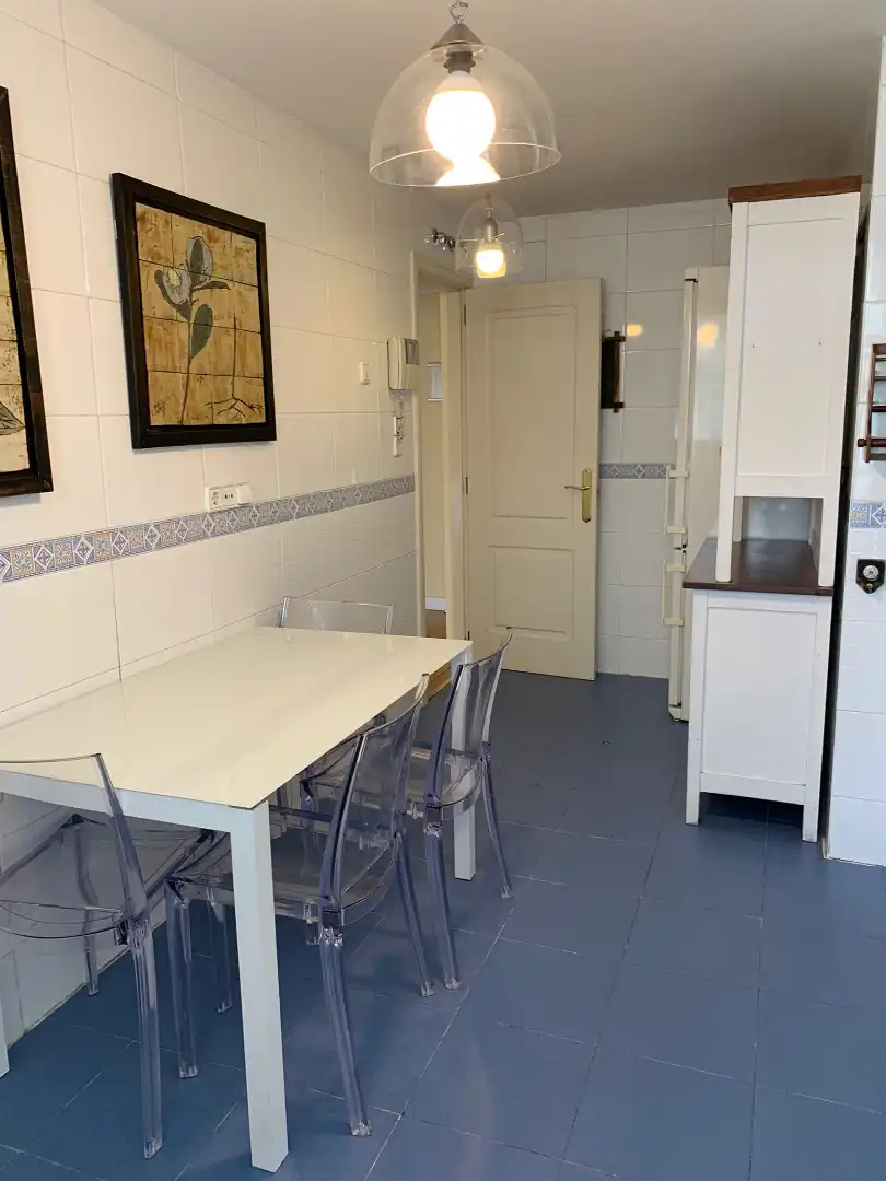 Piso de alquiler en Calle de Adriano de Utrecht, Sanchinarro