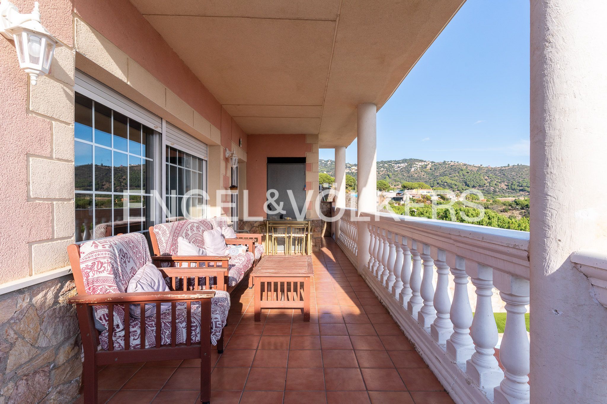 Vista exterior de Casa o xalet en venda en Calella amb Calefacció, Jardí privat i Terrassa