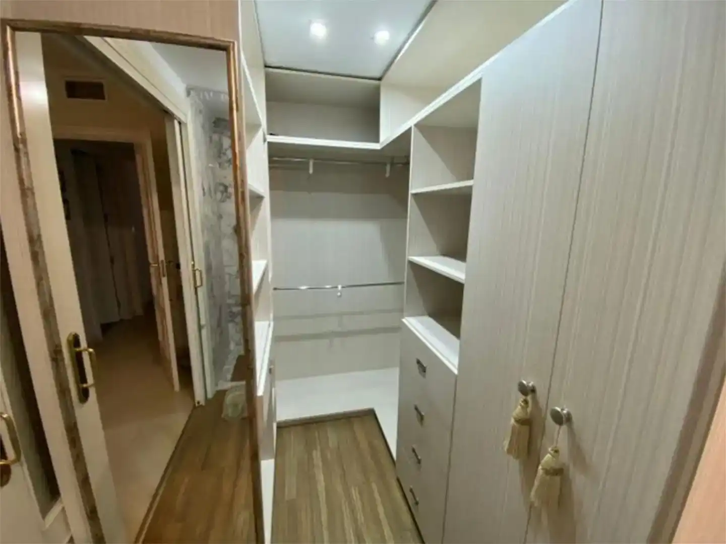 Habitación de Dúplex de alquiler en Granada con Piscina y Amueblado