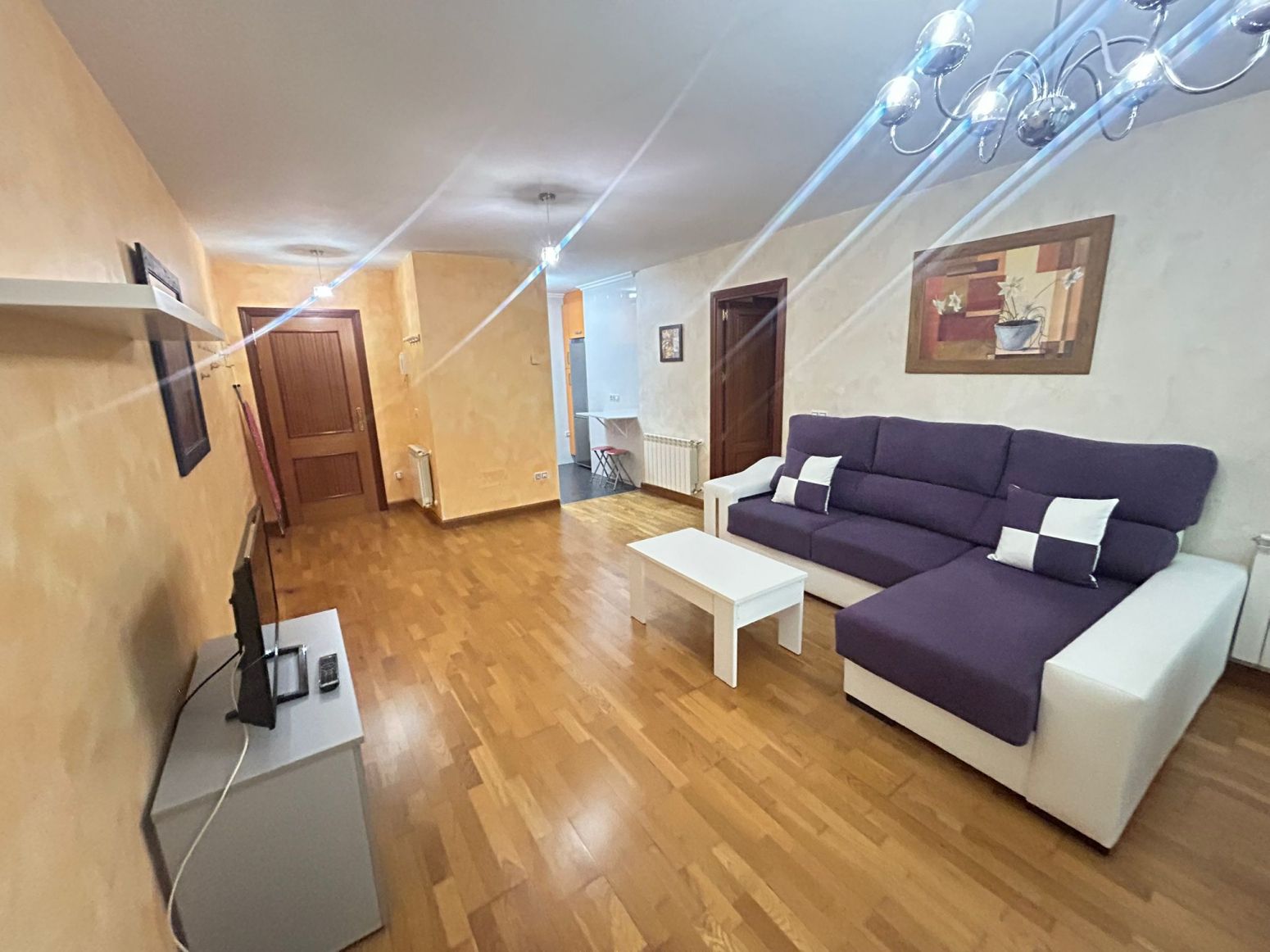 Living room of Flat to rent in Santa María de Cayón  with Heating, Parquet flooring and Furnished