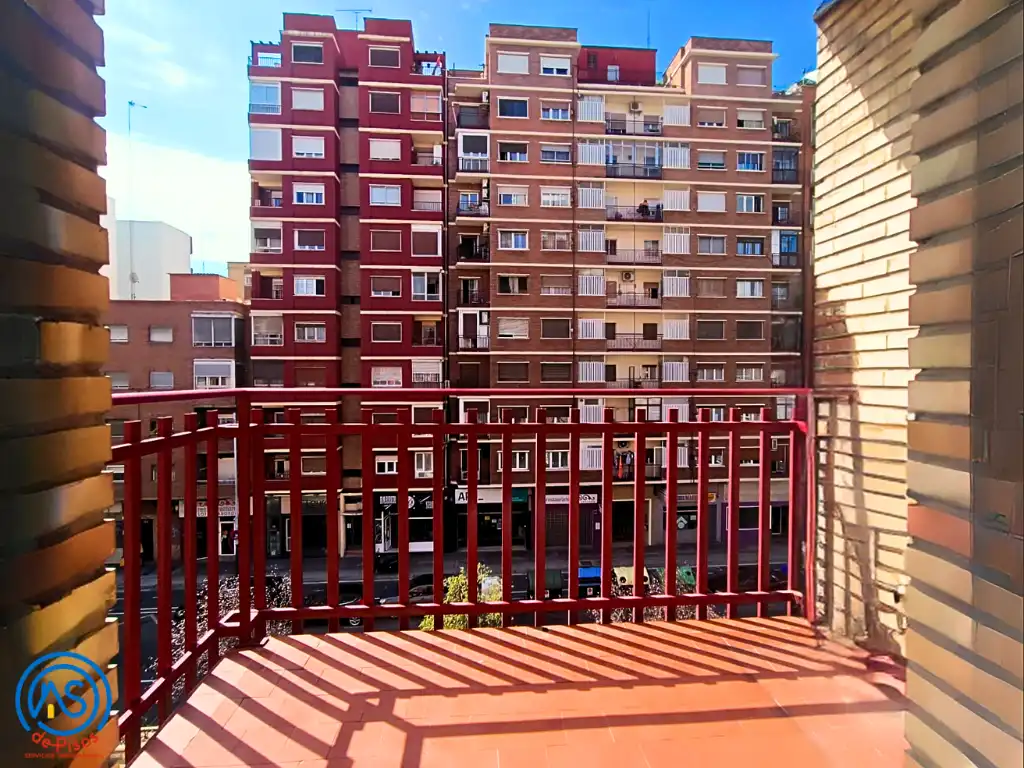 Flat for rent in Avenida del Tenor Fleta, 115, La Granja