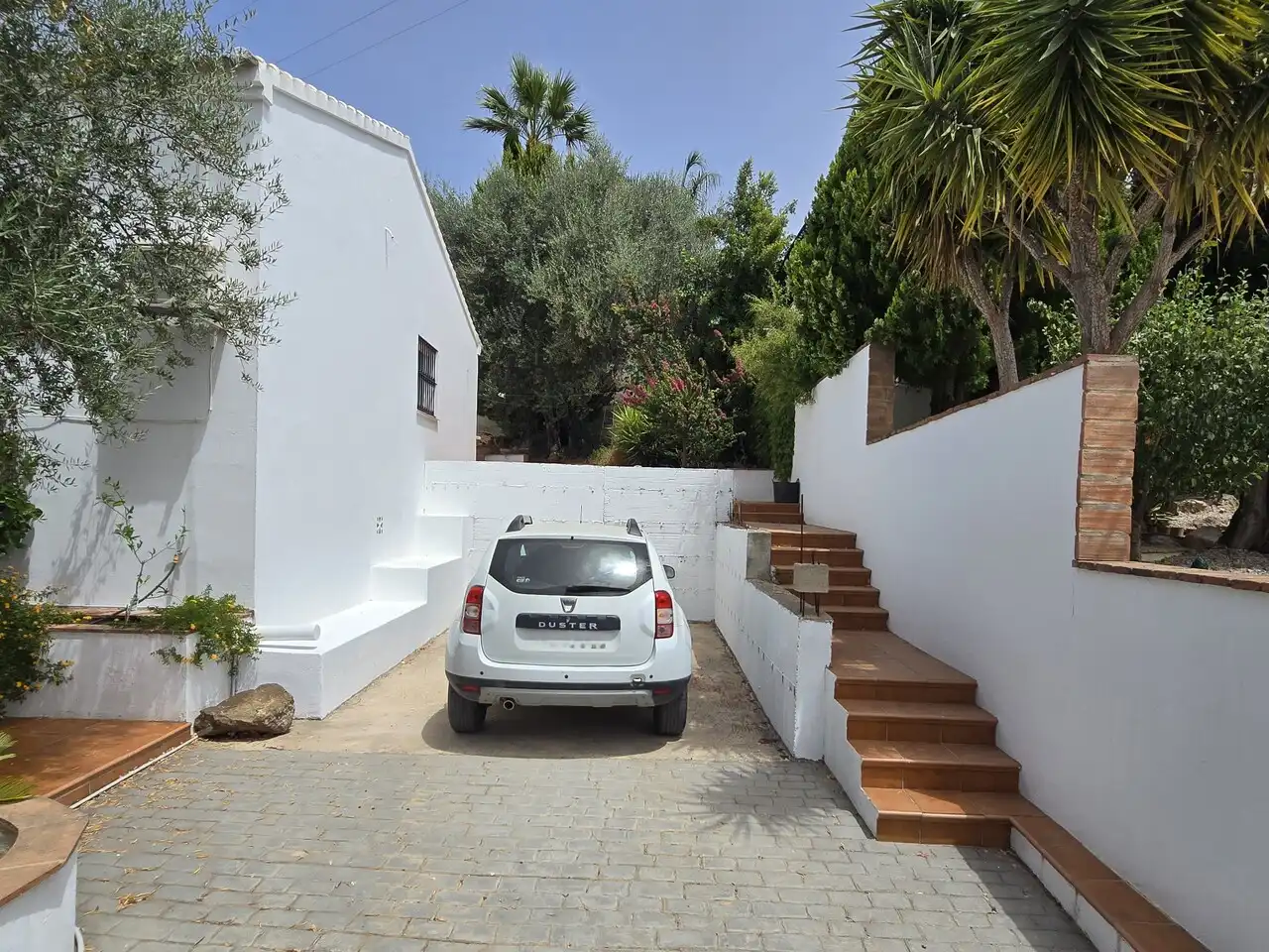 Vista exterior de Casa o xalet en venda en Periana amb Aire condicionat, Terrassa i Piscina