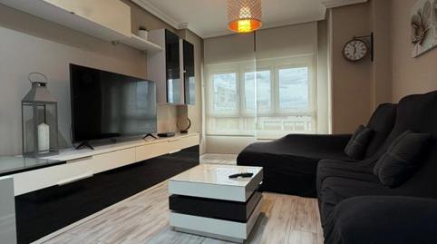 Photo 5 of Flat to rent in Avenida del Príncipe de Asturias, El Natahoyo, Asturias