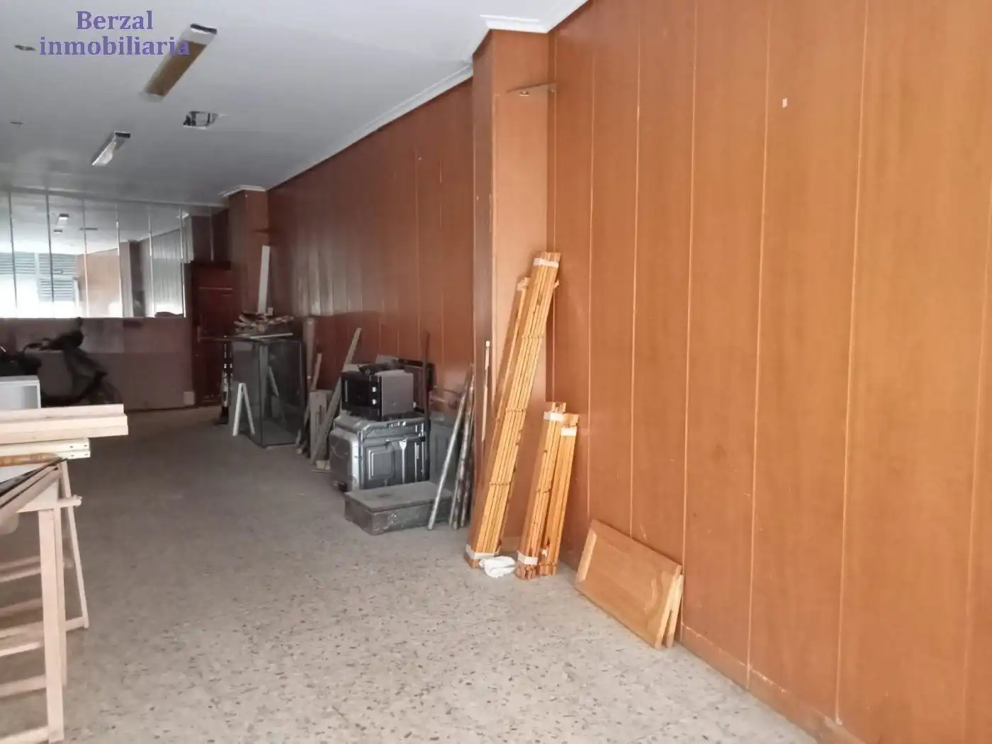Local en venta en  Logroño