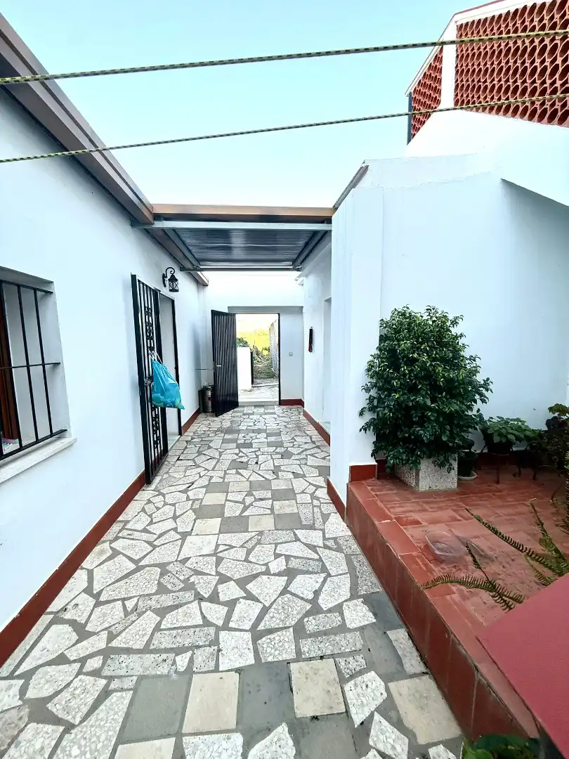 Einfamilien-Reihenhaus zum Verkauf in Tarifa mit Terrasse