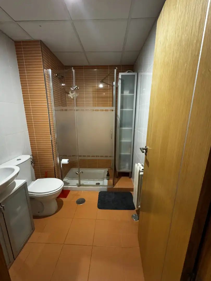 Bany de Pis en venda en Guadalajara amb Calefacció i Piscina comunitària