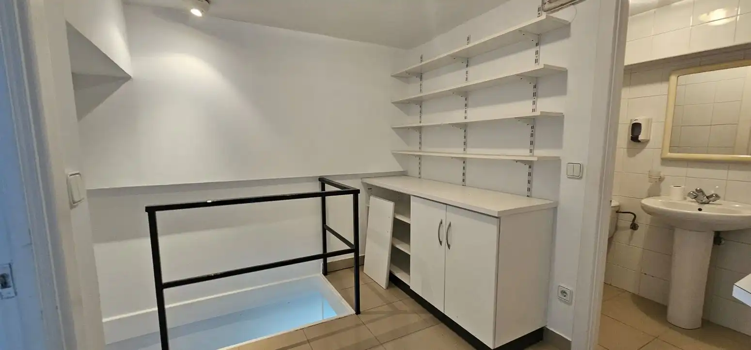 Geschaftsraum zum Verkauf in Torrelavega 