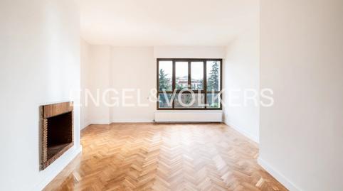 Foto 3 de Piso de alquiler en Calle de Cadarso, Argüelles,  Madrid Capital