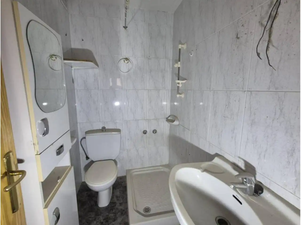 Bathroom of Flat for sale in Baza
