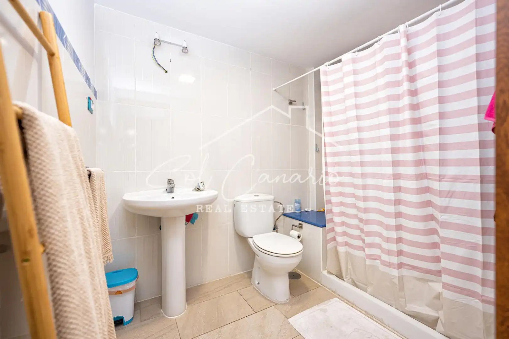 Badezimmer von Wohnung zur Miete in Playa del Hombre - Taliarte - Salinetas