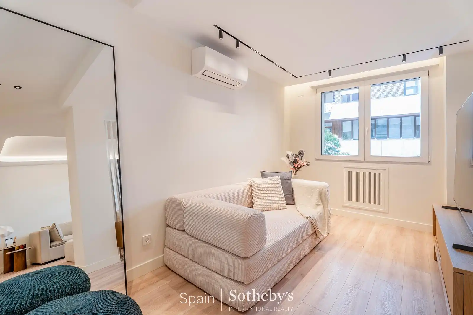 Apartamento con ascensor en venta en Calle de Meléndez Valdés, imagen 5