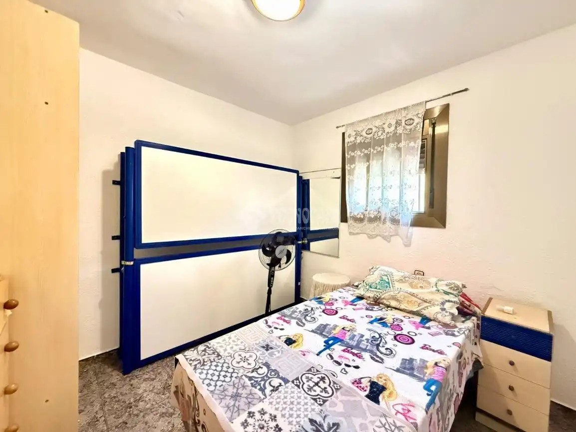 Habitación de Casa o chalet en venta en Vilanova i la Geltrú con Aire acondicionado, Terraza y Piscina