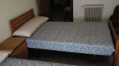 Foto 2 de Piso en venta en Calle del Conde de Los Gaitanes, 11, Flores de Sil - La Placa, Ponferrada