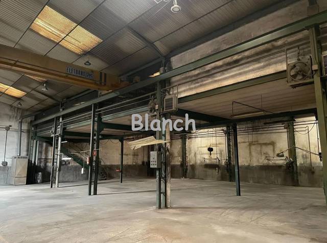 Local comercial en Venta en Carrer de la Indústria, 1 en Palau-solità i Plegamans