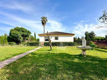 Casa amb jardí en venda a Periurbano Oeste - Sierra
