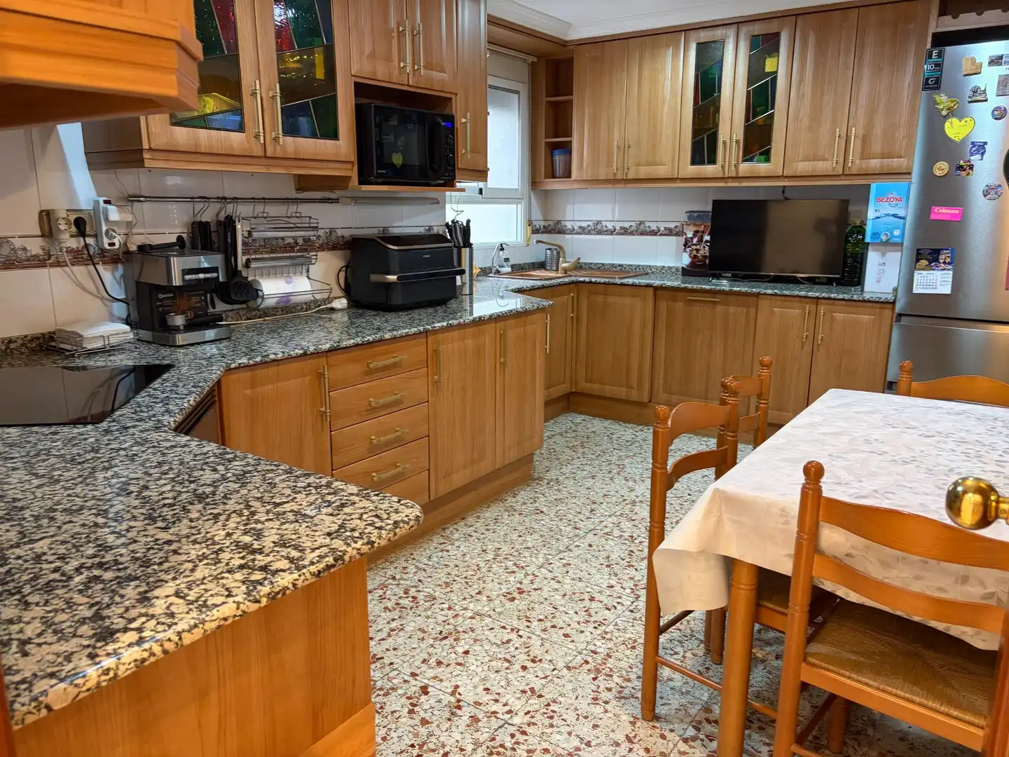 Cuina de Pis de lloguer en Elche / Elx amb Aire condicionat, Terrassa i Moblat