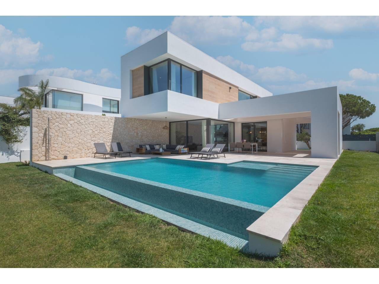 Piscina de Casa o chalet en venta en Chiclana de la Frontera con Aire acondicionado, Calefacción y Jardín privado