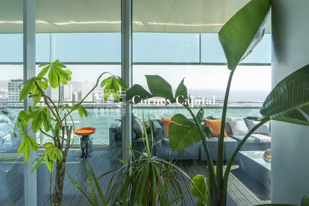Terrasse von Wohnung zum Verkauf in Barcelona mit Klimaanlage, Heizung und Privatgarten