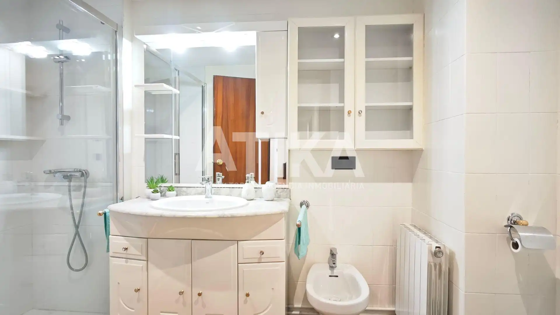 Baño de Piso en venta en Agullent con Aire acondicionado, Calefacción y Parquet