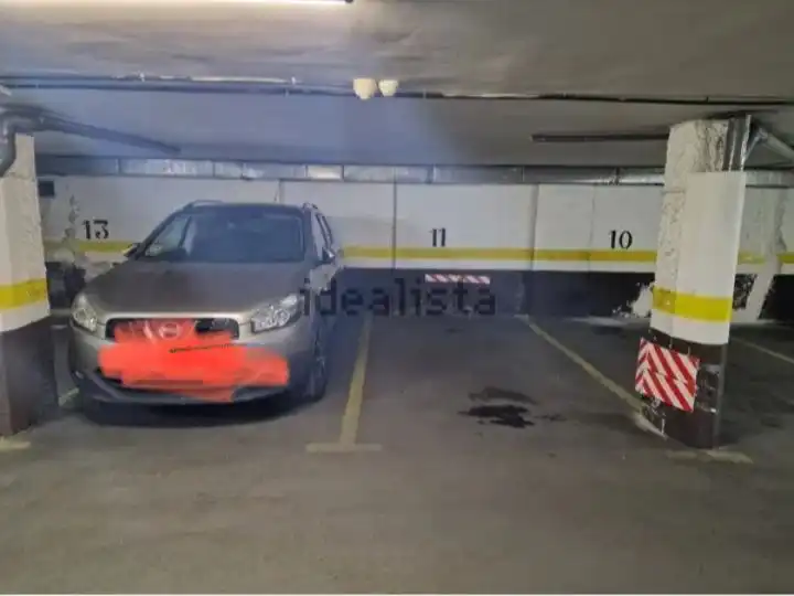 Parkplatz von Garage zur Miete in Latina