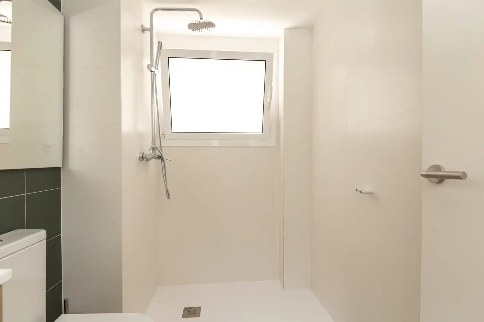 Badezimmer von Erdgeschoss zur Miete in Sant Joan Despí mit Heizung und Terrasse