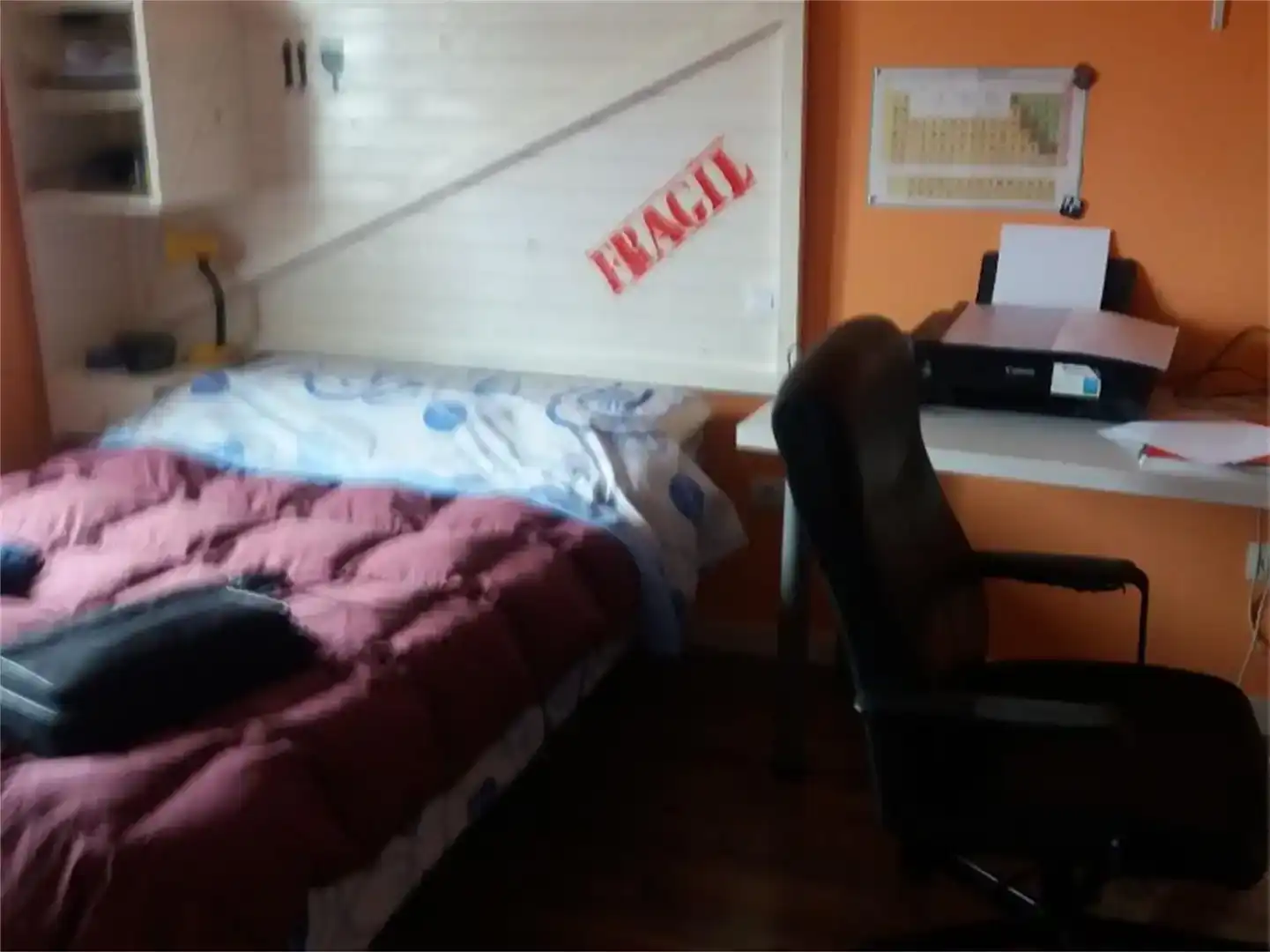 Dormitori de Casa o xalet en venda en Cedillo del Condado amb Aire condicionat, Jardí privat i Moblat