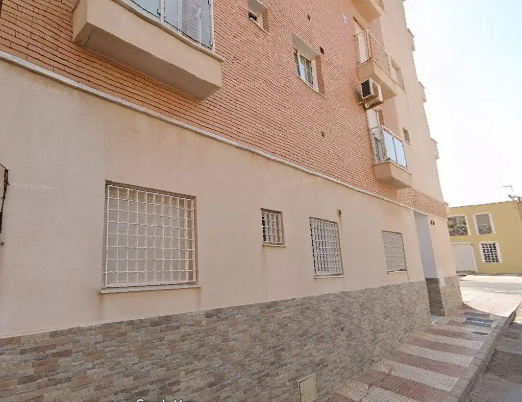 Vista exterior de Piso en venta en Roquetas de Mar