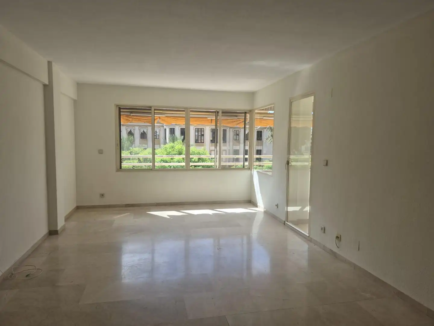 Sala d'estar de Pis de lloguer en Alicante / Alacant amb Aire condicionat, Calefacció i Terrassa