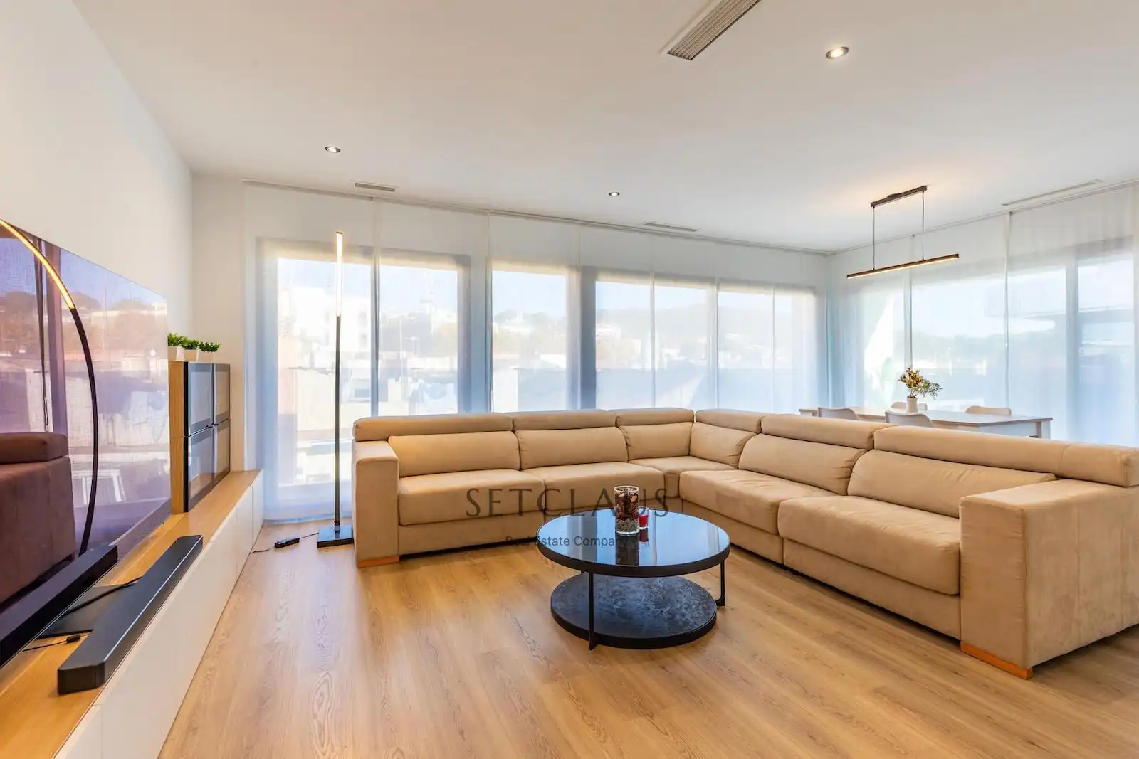 Living room of Flat for sale in El Masnou  with Air Conditioner, Heating and Terrace