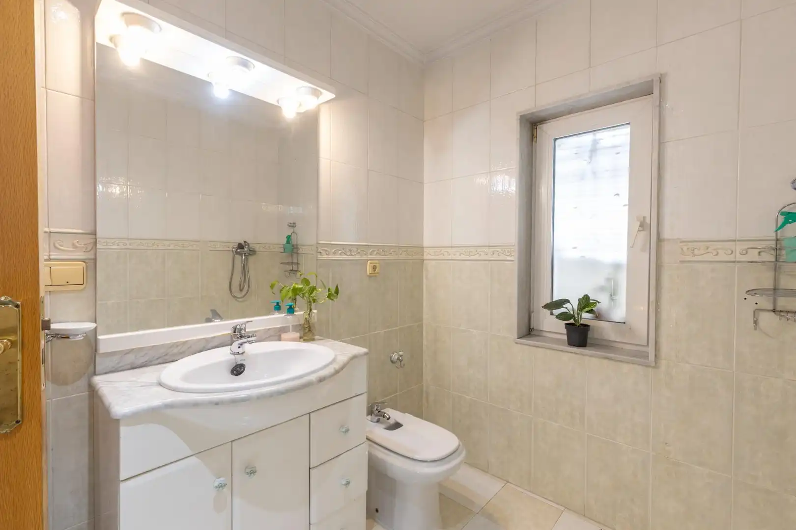 Baño de Casa o chalet en venta en Las Gabias con Calefacción, Trastero y Balcón