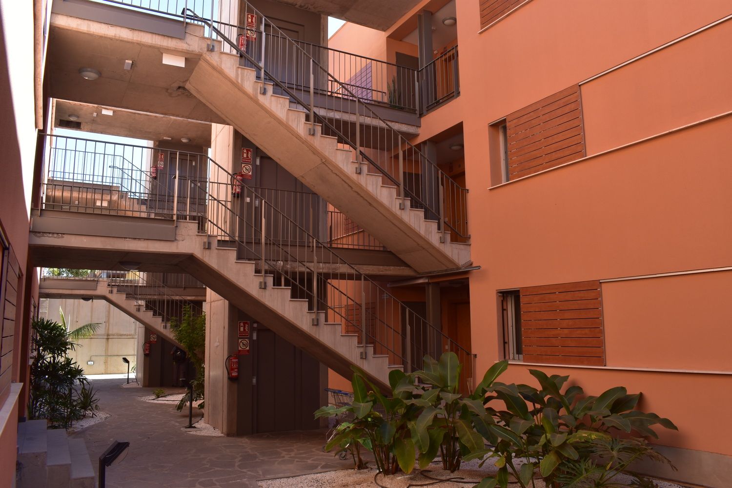 Vista exterior de Apartament en venda en San Miguel de Abona amb Aire condicionat, Calefacció i Terrassa