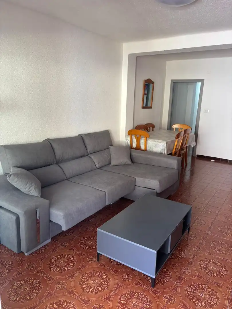 Sala de estar de Apartamento de alquiler en Moncofa con Aire acondicionado, Calefacción y Terraza
