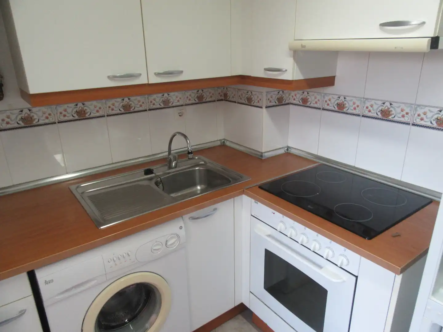 Küche von Wohnung zur Miete in Zaragoza mit Heizung, Parkett und Terrasse